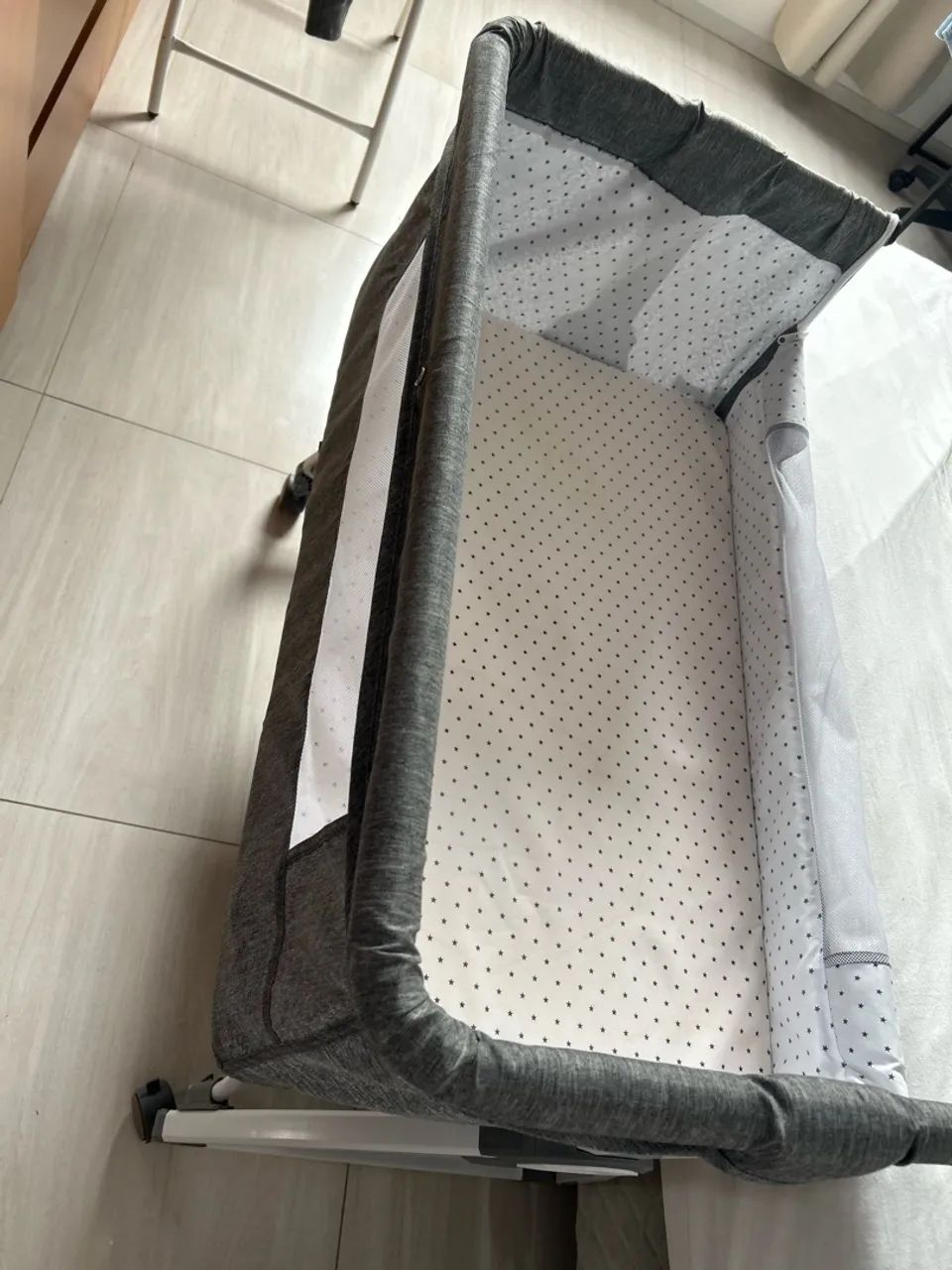 VENDO BERÇO CO-BED CINZA  - Foto 5