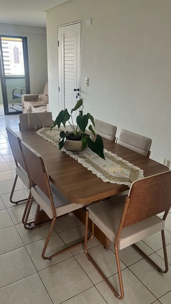 Mesa de jantar com 6 cadeiras - Foto 2