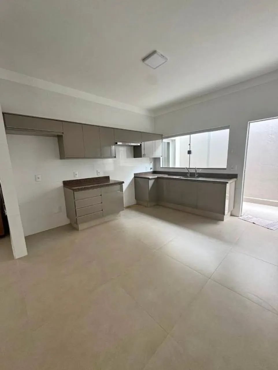 Vendo Casa grande em Samambaia 220.000,00 - Foto 5