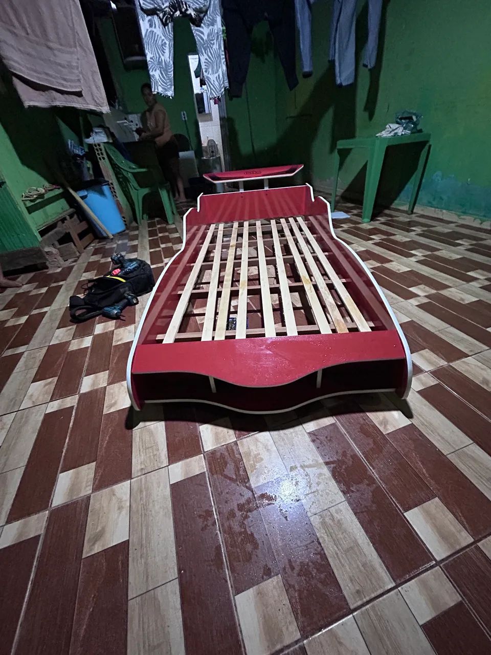 Vendo uma cama de solteiro infatil - Foto 3