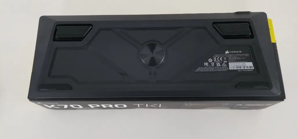 Teclado Corsair K70 PRO TKL Hall Effect Rapid Trigger RGB com Apoio - Foto 3