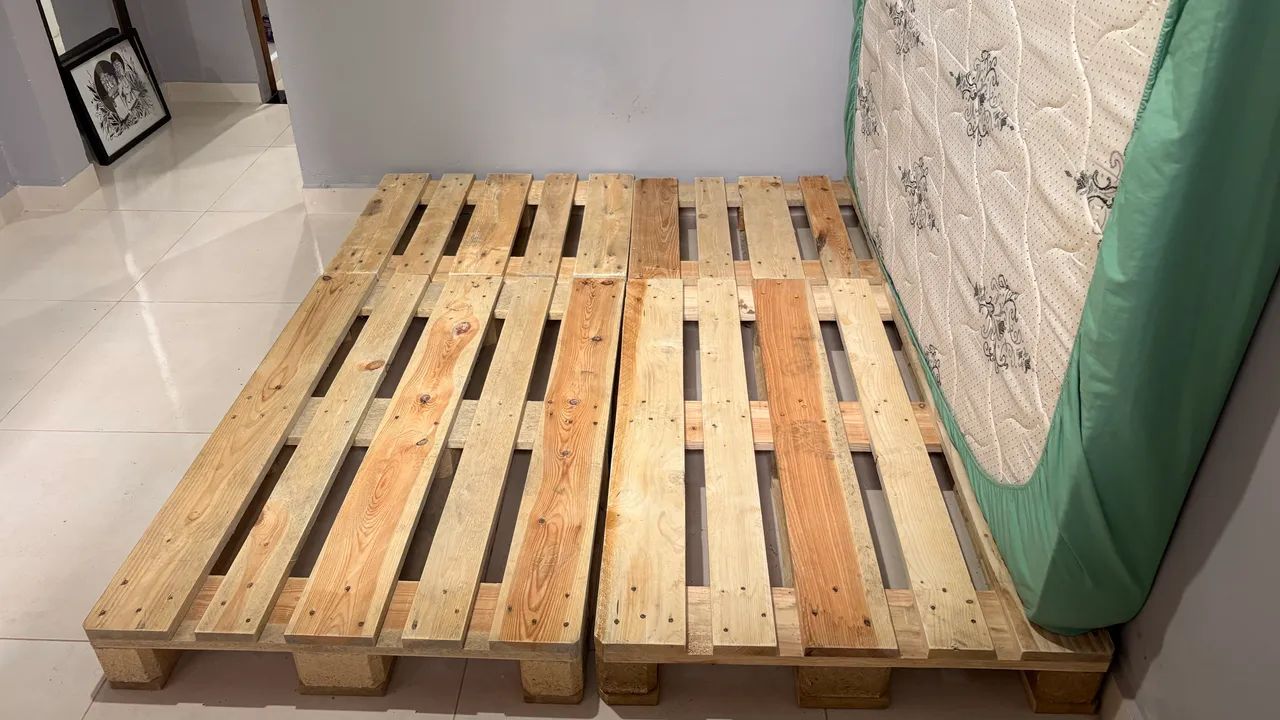 Cama de pallets de madeira - Foto 3