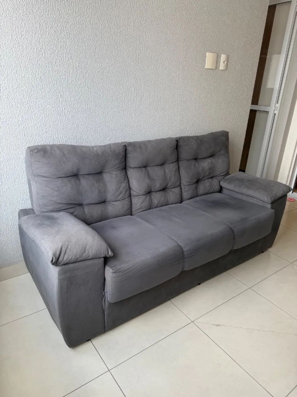 Sofá 3 lugares - Foto 3