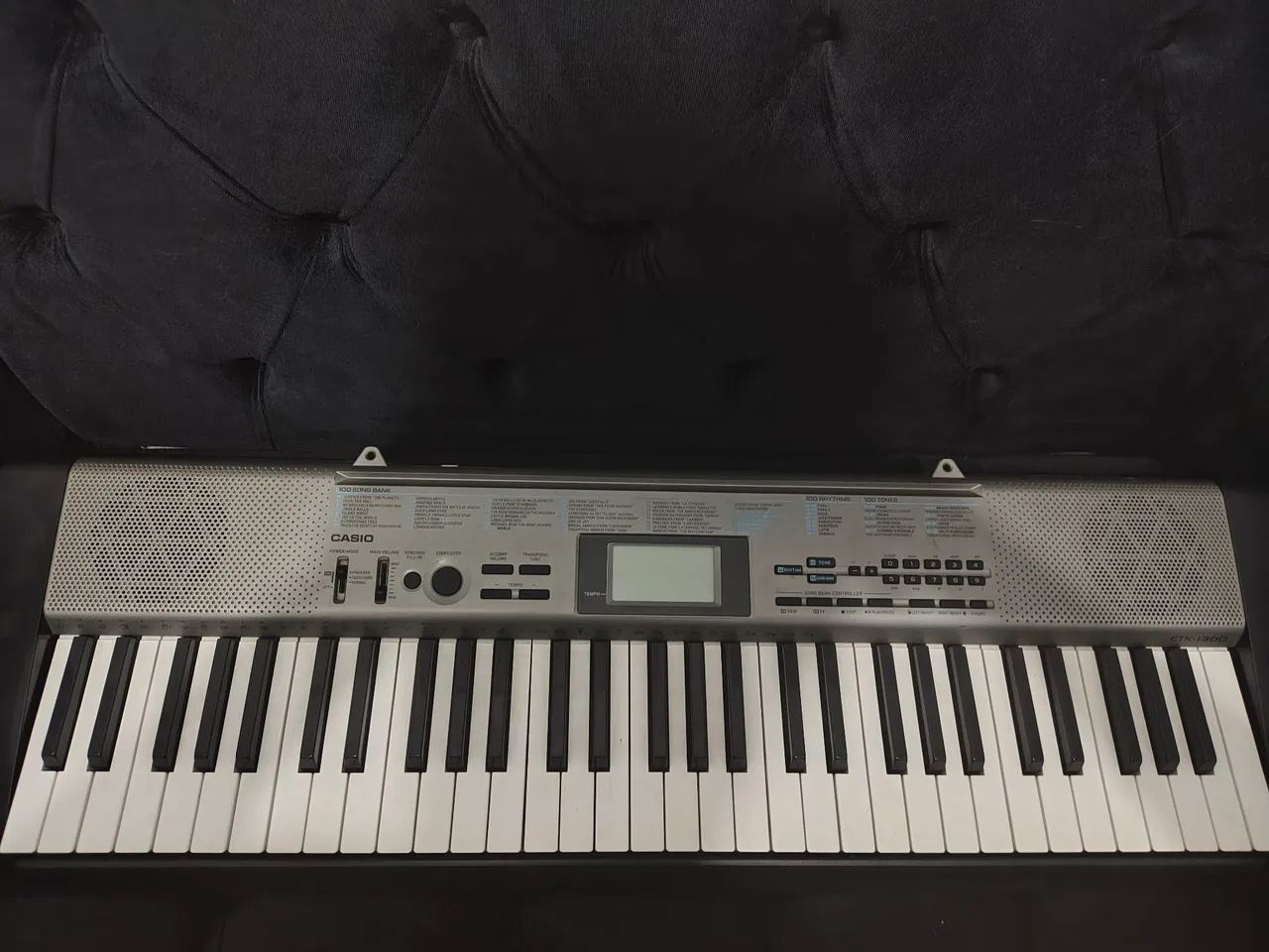 Teclado Casio CTK 1300 - (61 teclas)