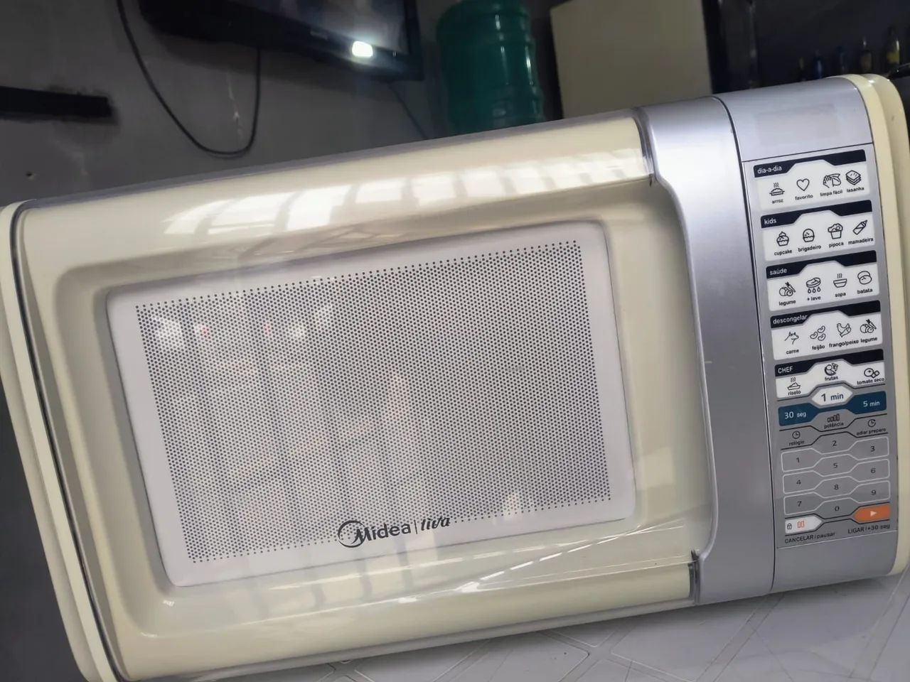 Micro-ondas Midea 30L - Foto 2