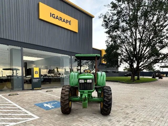 TRATOR - MARCA JOHN DEERE - MODELO 5075E - 4x4 - Foto 5