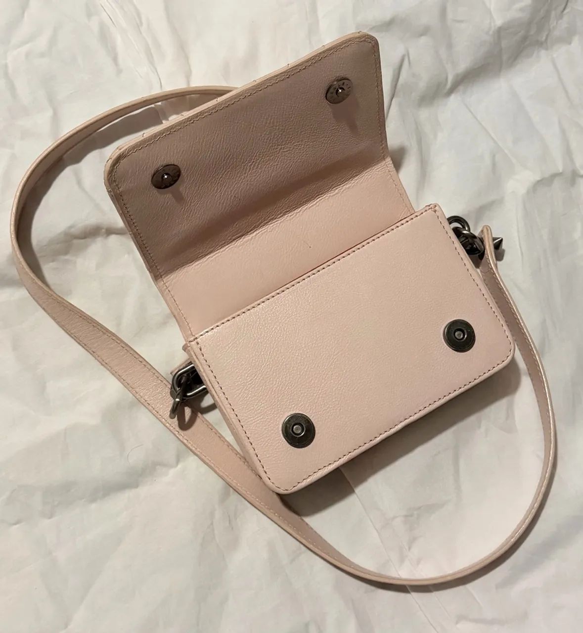 Bolsa Schutz Transversal Rosa - Seminova - Foto 4