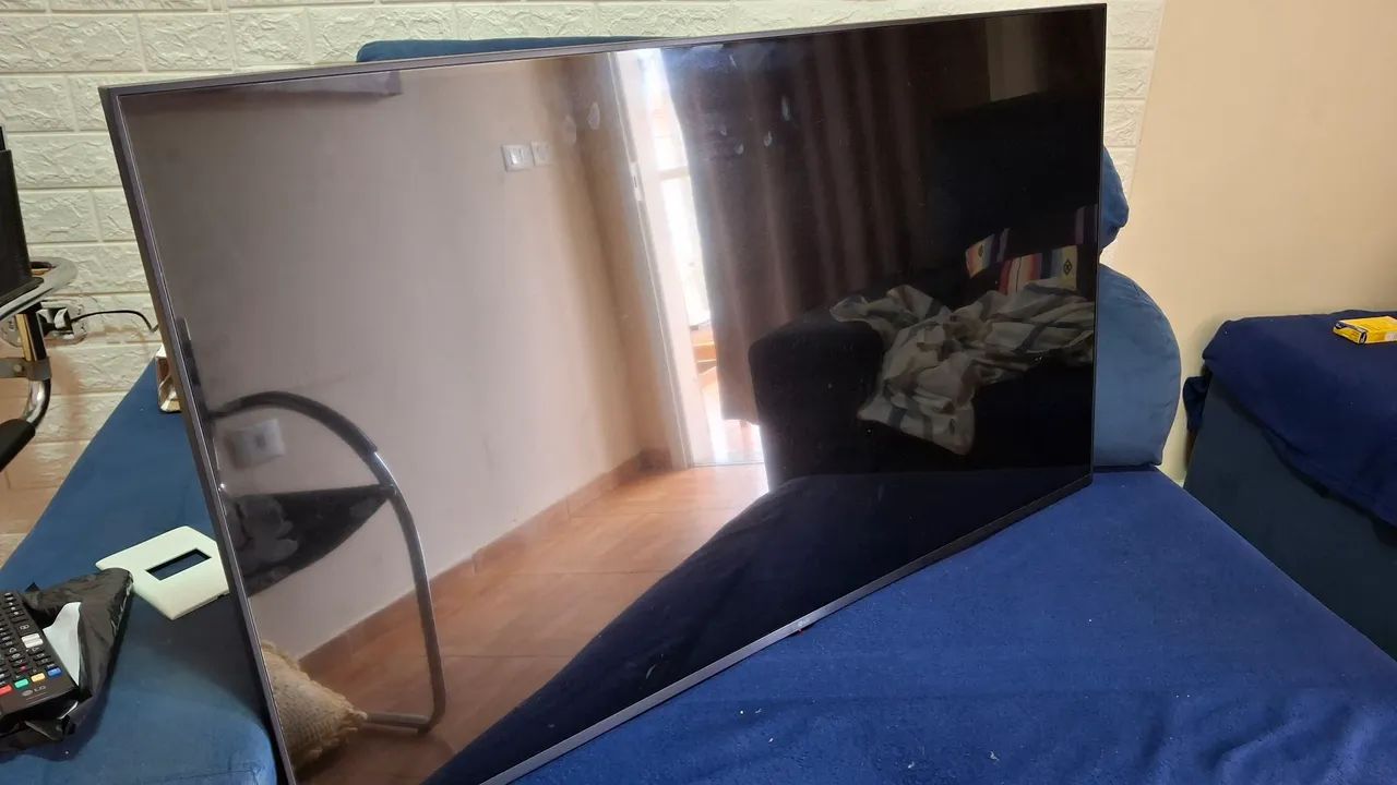 Vendo TV LG 43 polegadas 4k para retirada de peças  - Foto 3