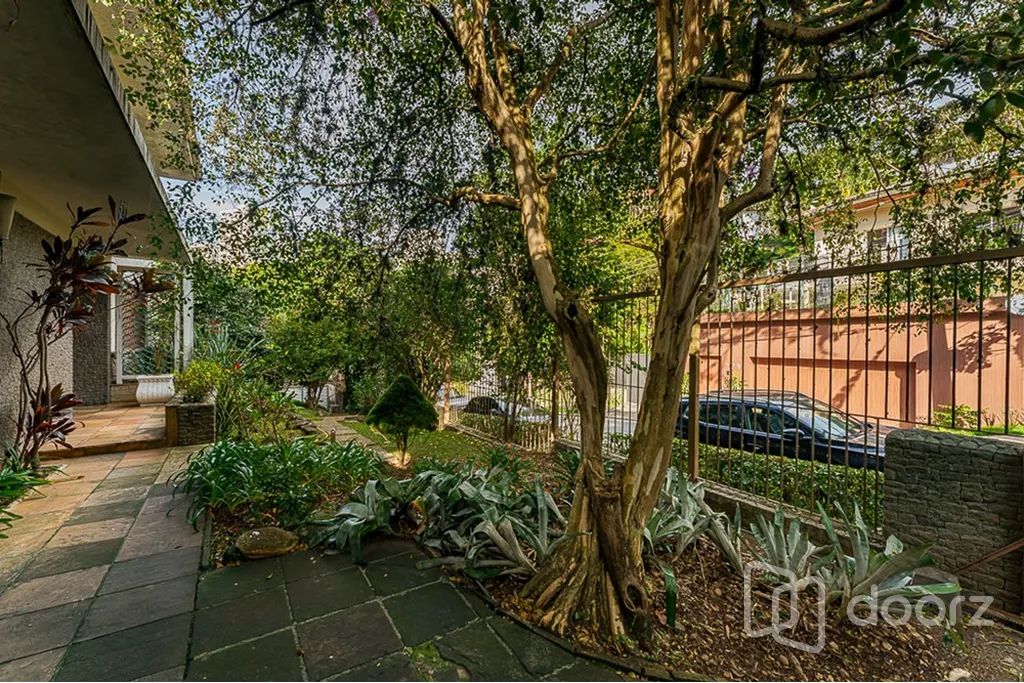 Imóvel na Itabaquara com 3 dormitórios e 320m² - Foto 5