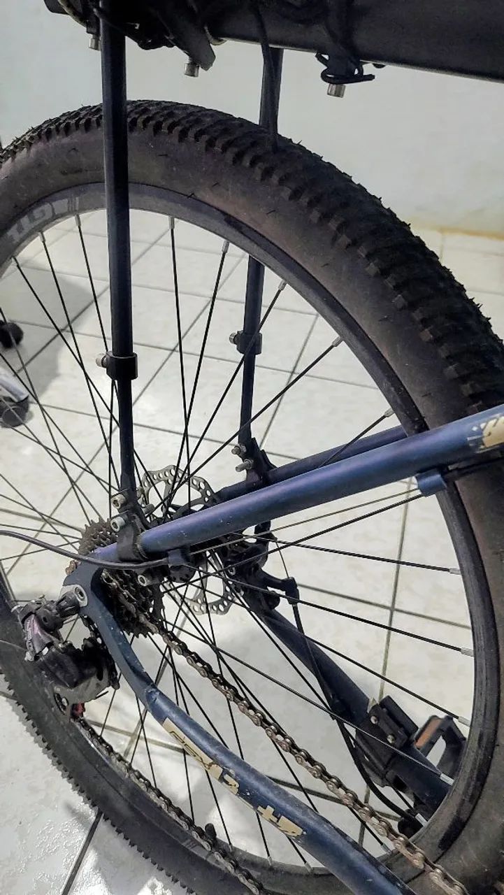 Bicicleta MTB aro 29 - completa e confortável! - Foto 3
