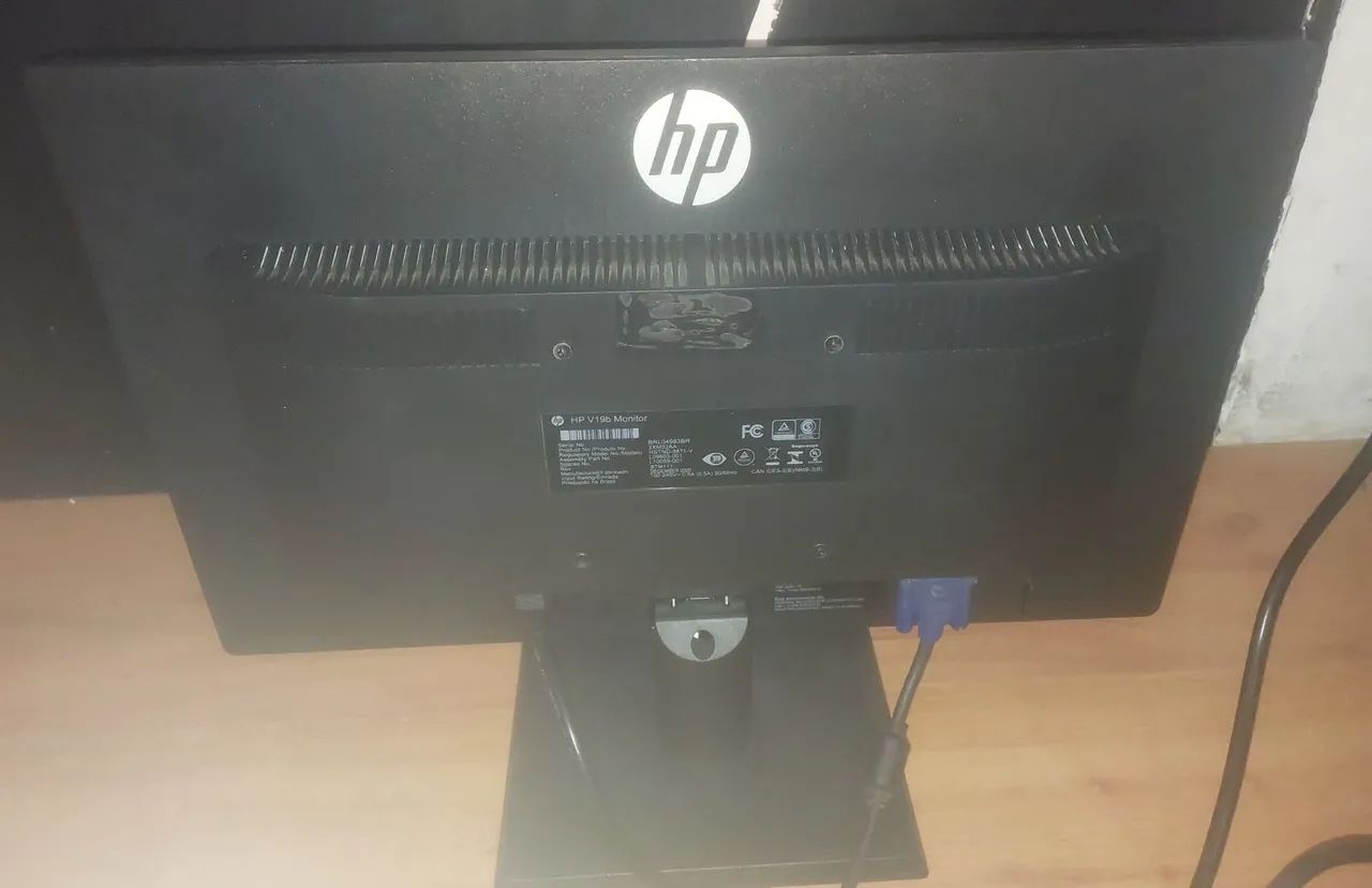 Monitor HP V19B 18,5" LED - Foto 3