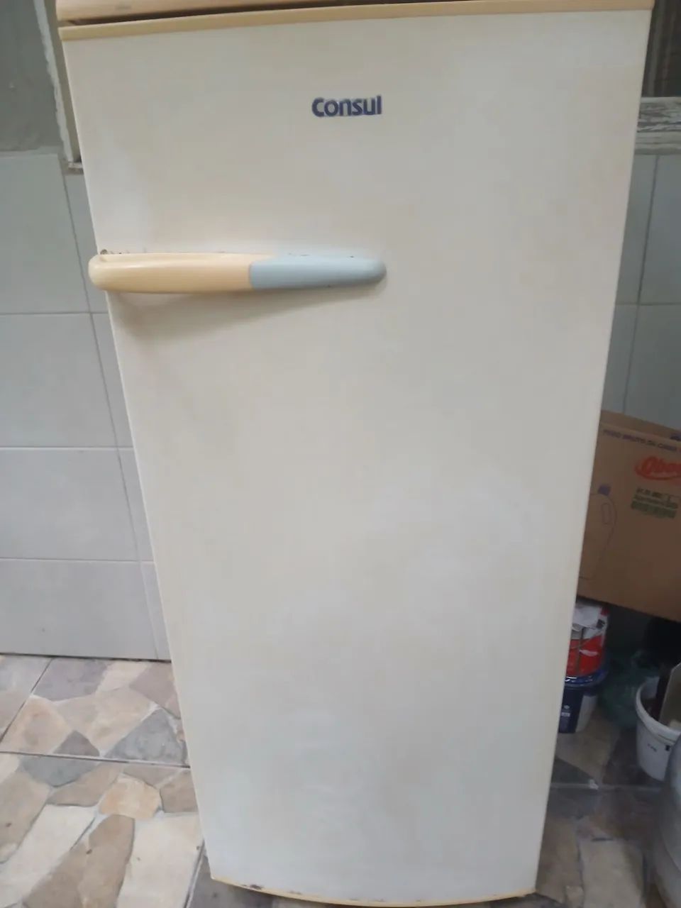 Geladeira consul, 320 litros. 
