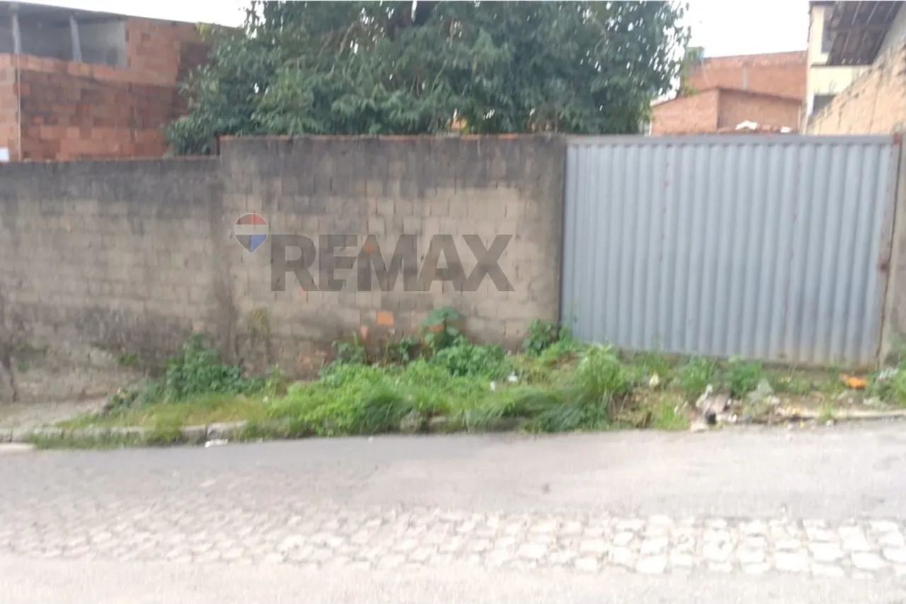 "Terreno 420m² em Barro Duro, Maceió - Imperdível!"