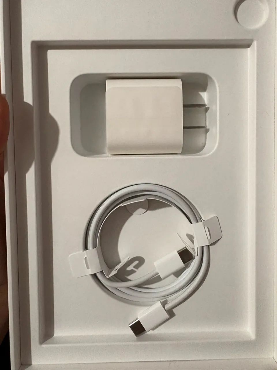 iPad mini 6ª geração 256GB Wi-Fi Roxo + Caixa e Acessórios - Foto 2