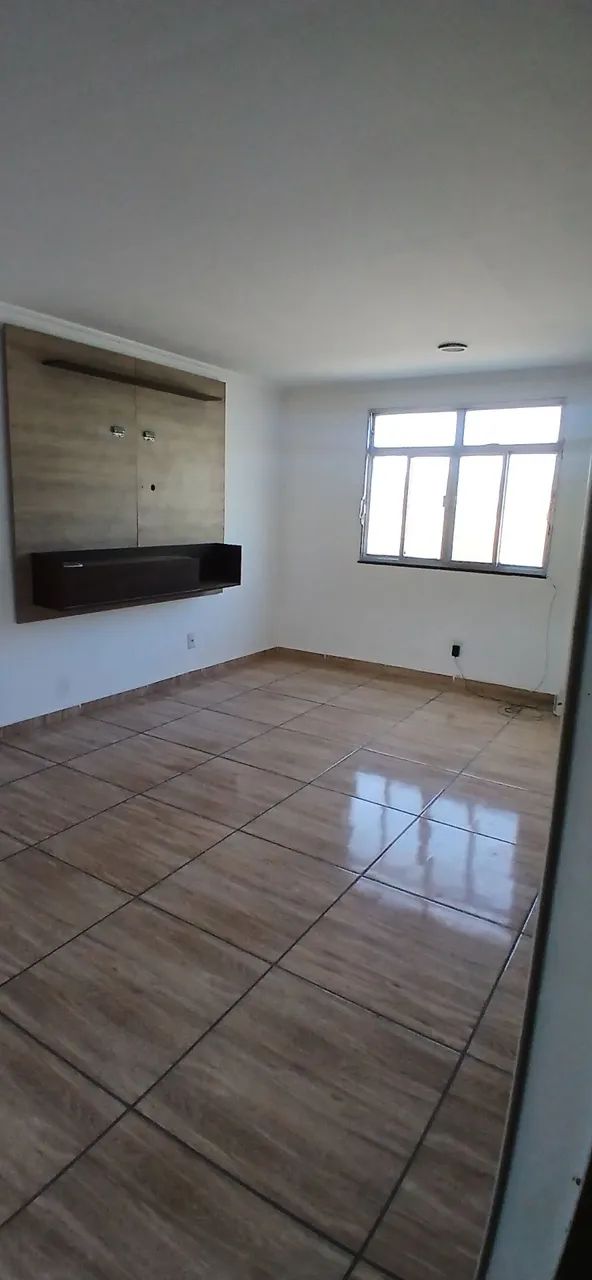 Alugo casa 