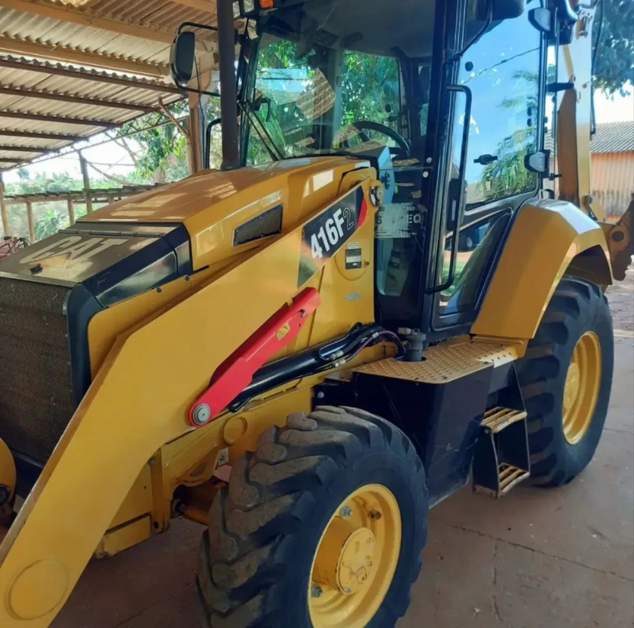 Retroescavadeira Caterpillar 416F2 19/19 - Parcele  - Foto 2