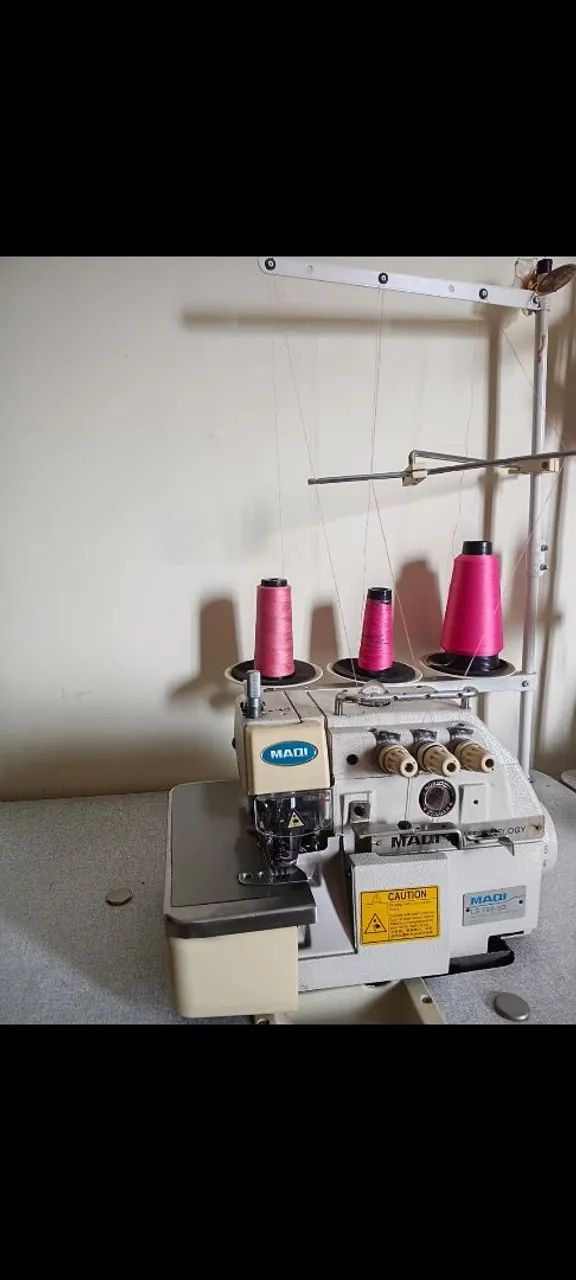 Máquina de costura overlock  - Foto 5