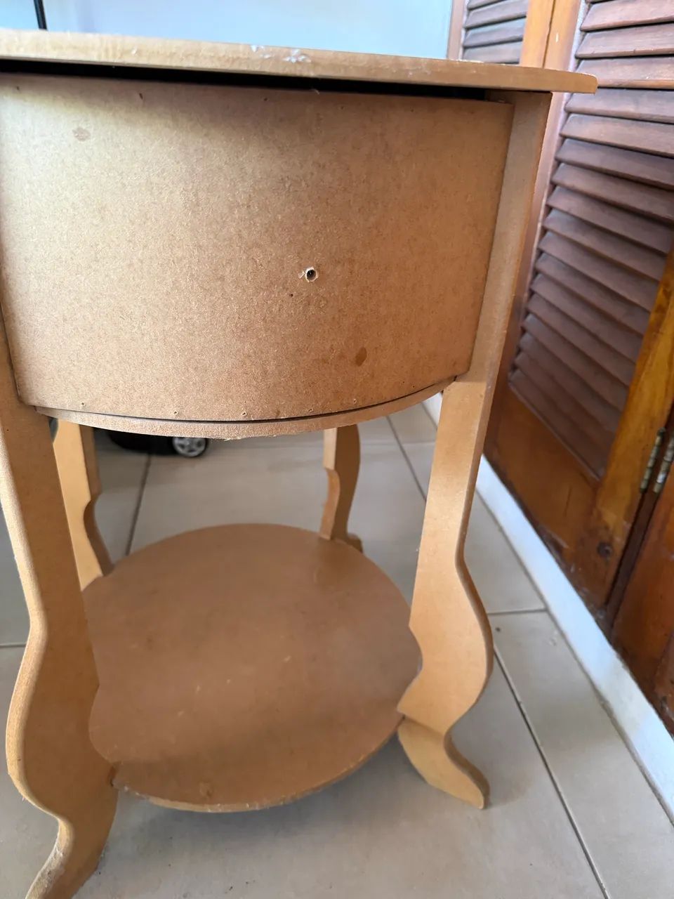 Mesa lateral/criado-mudo - Foto 4