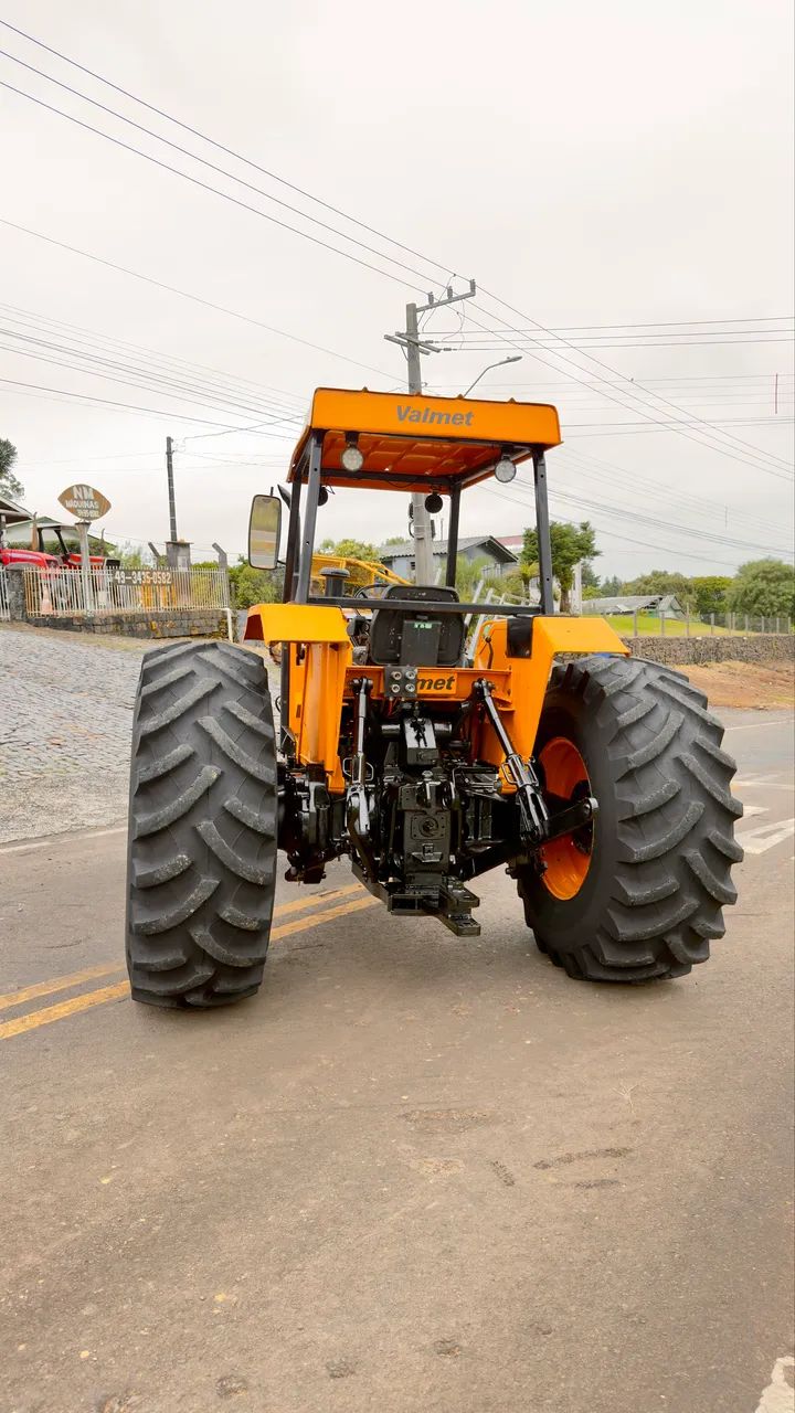Trator Valmet 128 4x4 - Foto 3