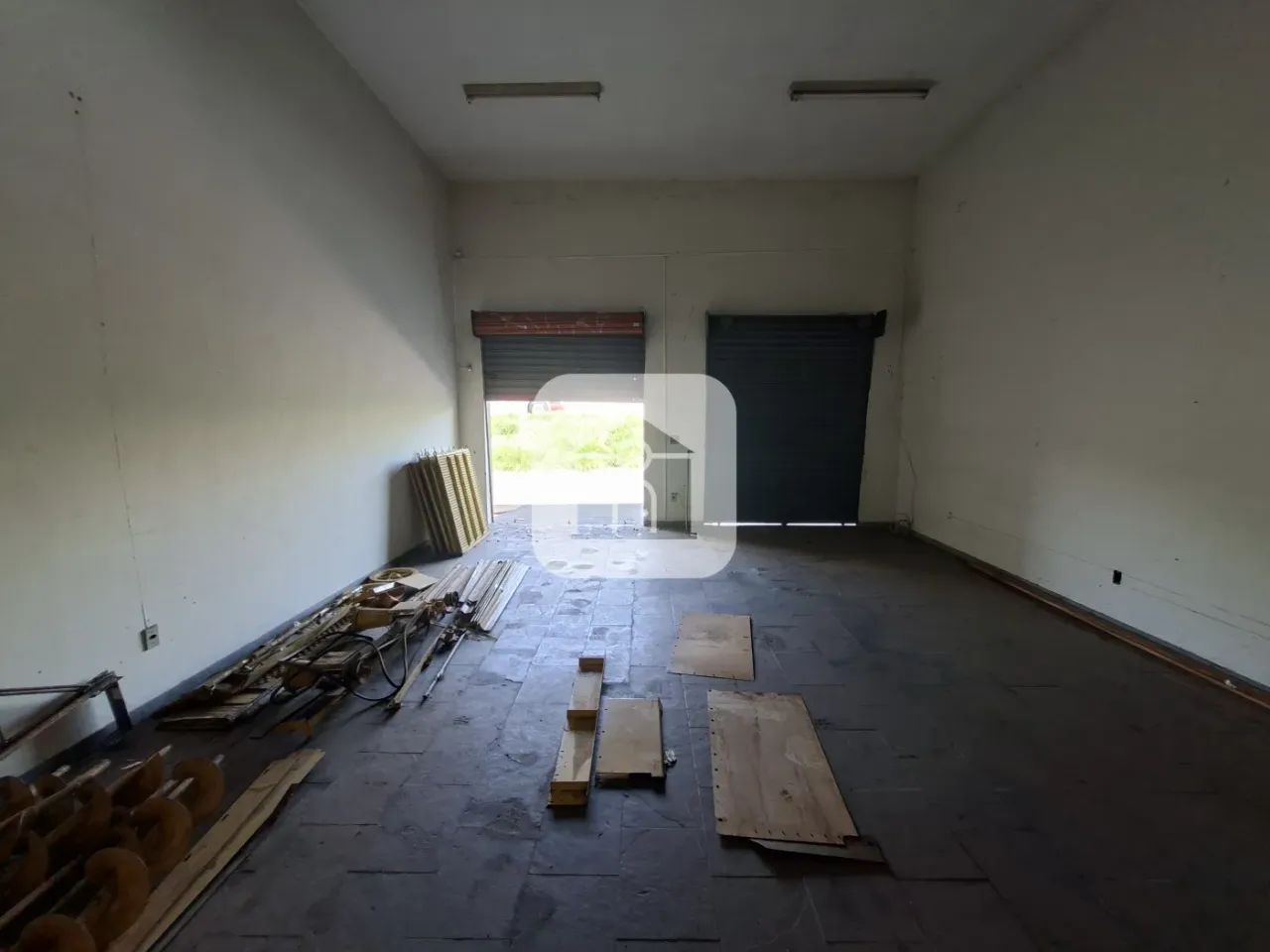 Cômodo Comercial para locação no bairro Brasil - Foto 3