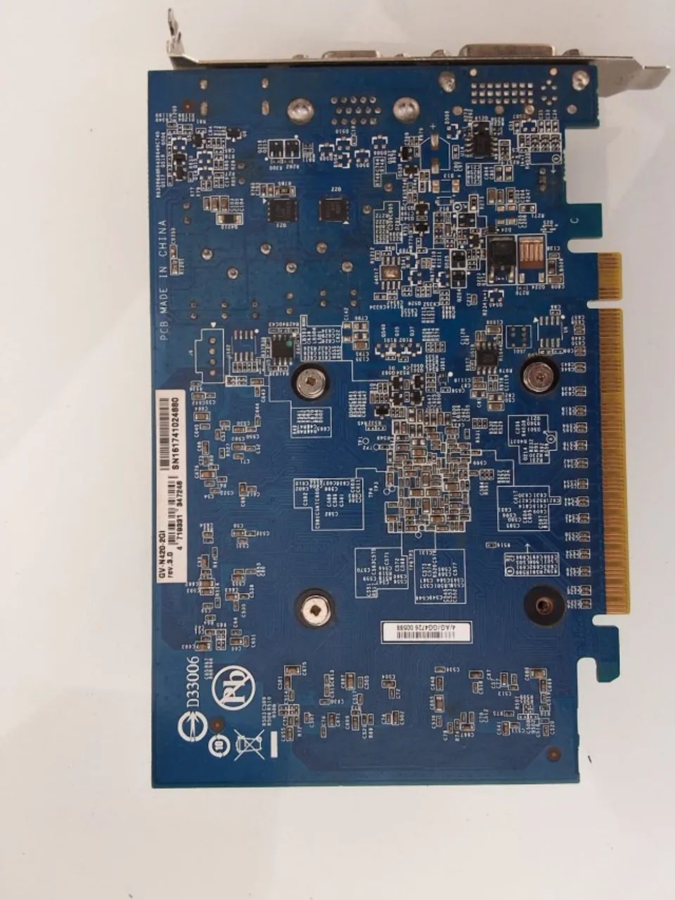 Placa de Vídeo Gigabyte GT 420 2GB - GV-N420-2GI - Com Defeito - Foto 2
