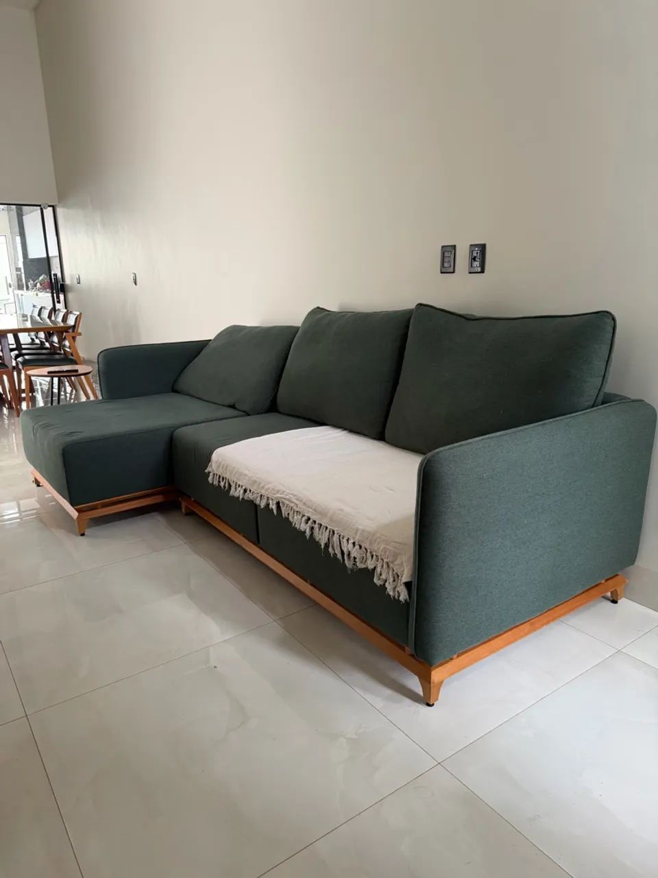 Sofá fixo Loren rodapé duplo - Foto 4