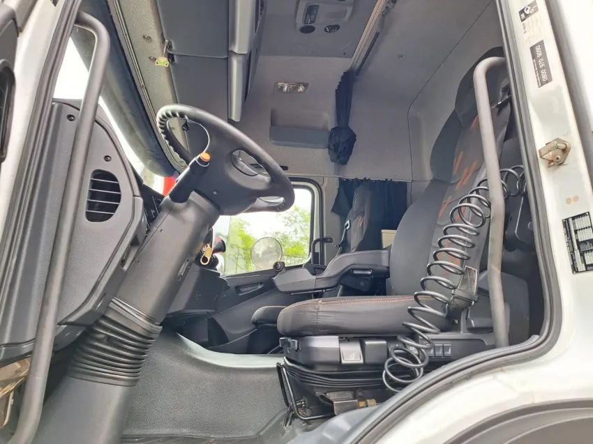 Mercedes Benz Axor 2544 S 21/21 6x2. - Foto 9