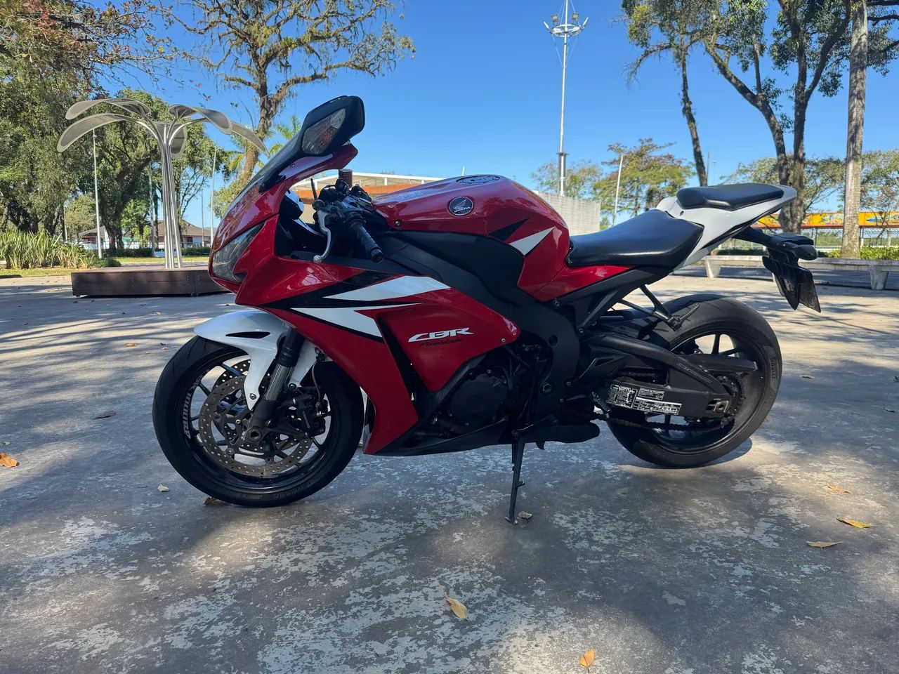 CBR 1000RR - Foto 4