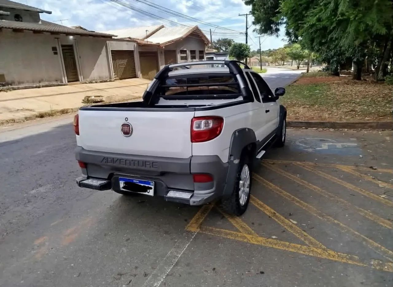 Fiat Strada Adv.1.8 16V Dualogic Flex CD 2016 - Foto 3