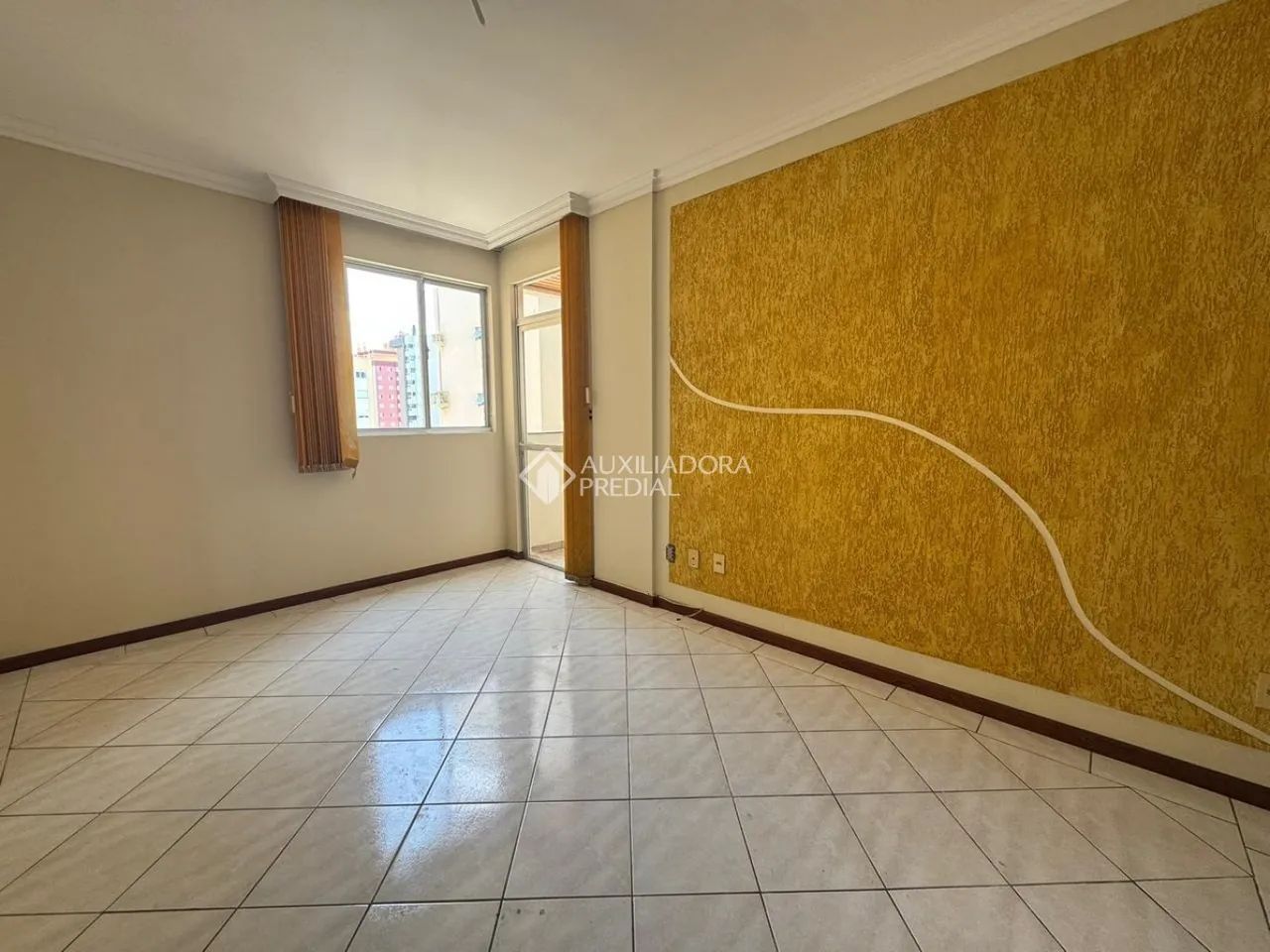 Apartamento 2 quartos, sol da tarde e sacada em Campinas