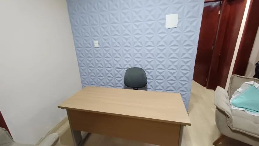 Mesa de escritório com cadeira - Foto 2