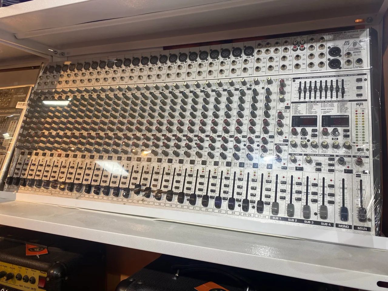 Mesa Behringer SL 3242FX Pro - Foto 2