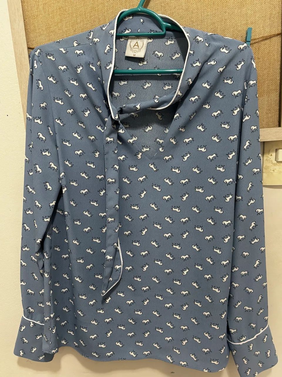 blusa chique de manga comprida 