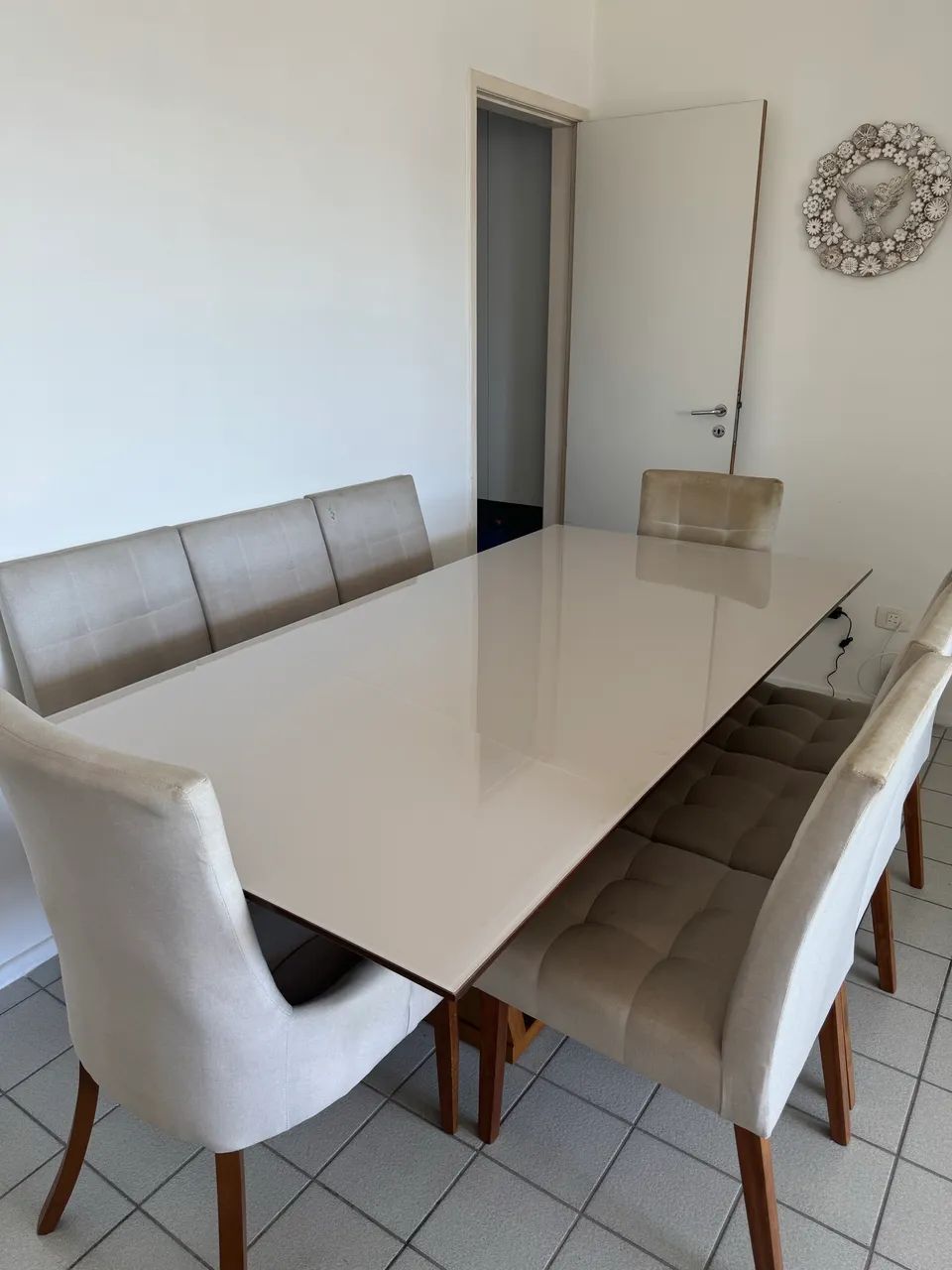 Jogo de Mesa de Jantar 2,00 x 1,00 com 8 Cadeiras