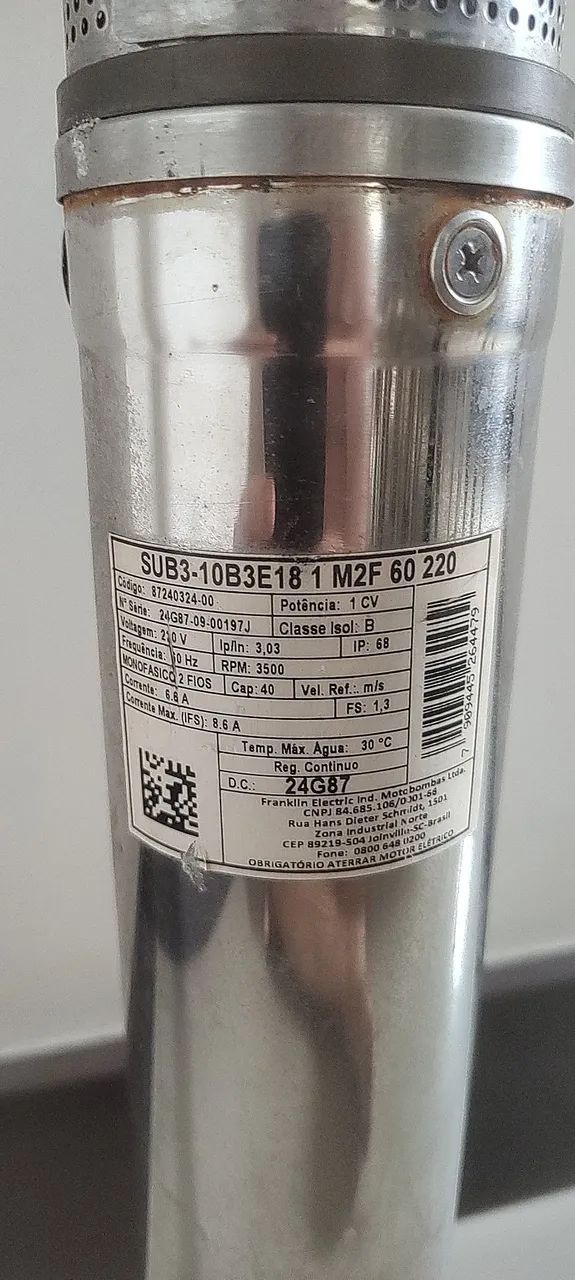 Bomba Schinider 1cv, 220 v, três fios em estado de nova. Foi usada por no máximo 3 horas.  - Foto 2