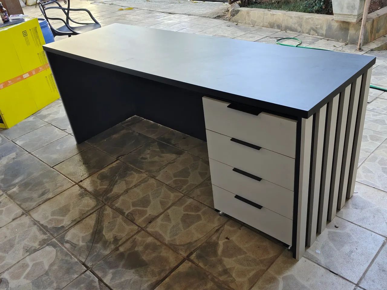 Vendo mesa para escritório nova fabricação própria  - Foto 2