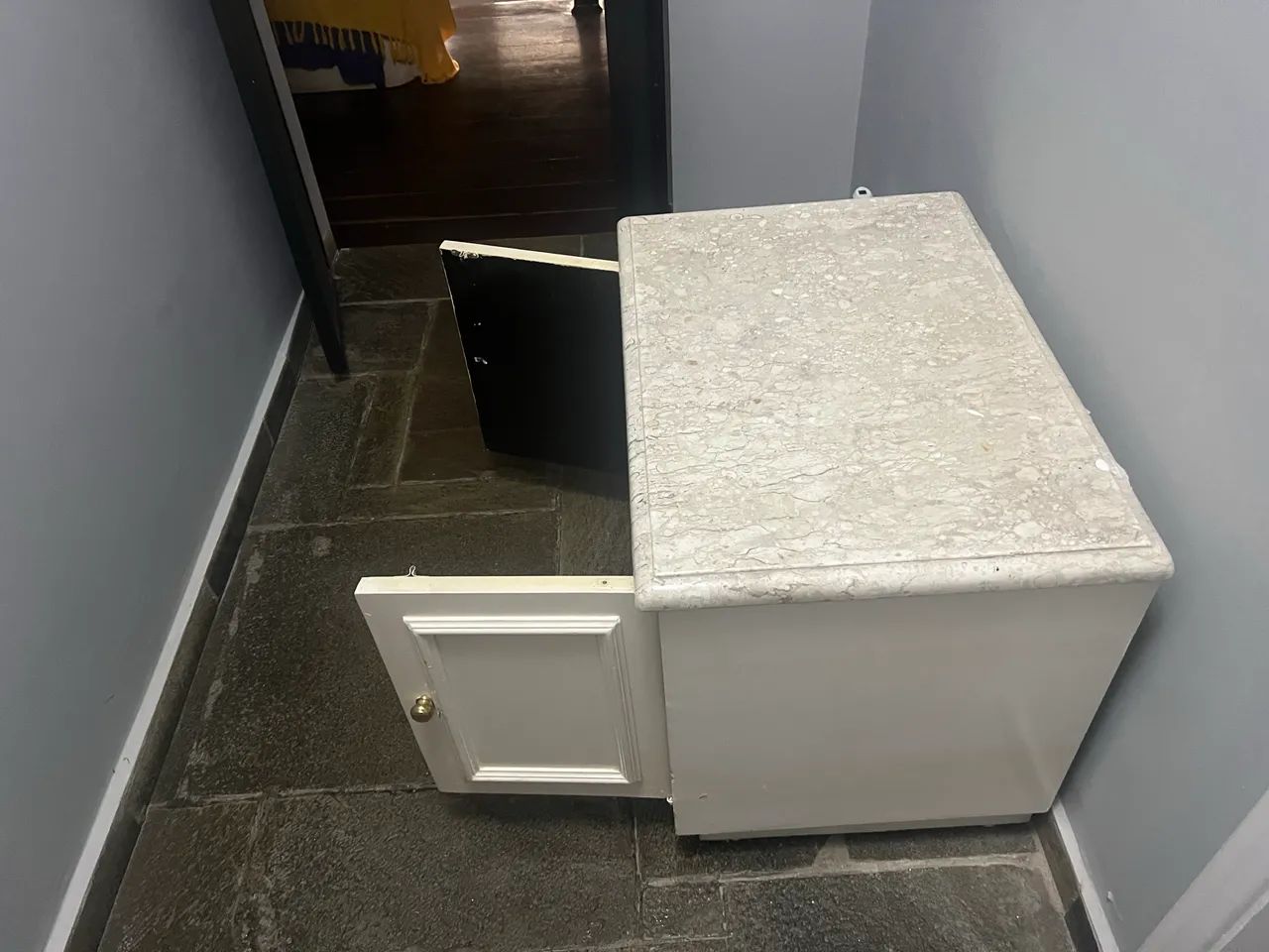 Mesa de apoio ou criado mudo - Foto 4