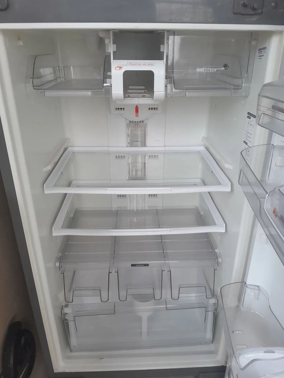 Vendo Geladeira com defeito  - Foto 2