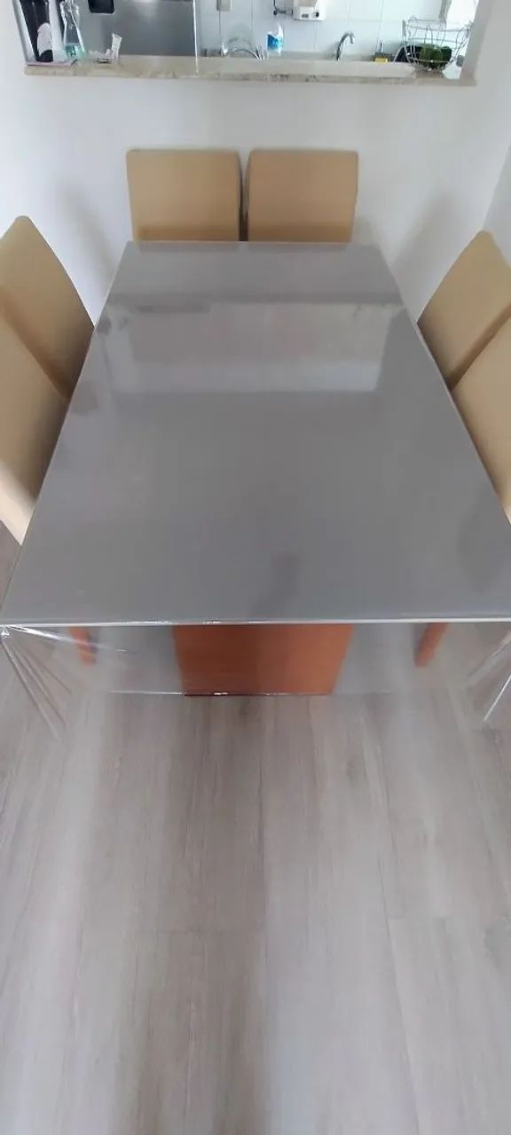 Mesa de Jantar de Madeira com 6 e Tampo de vidro  - Foto 3