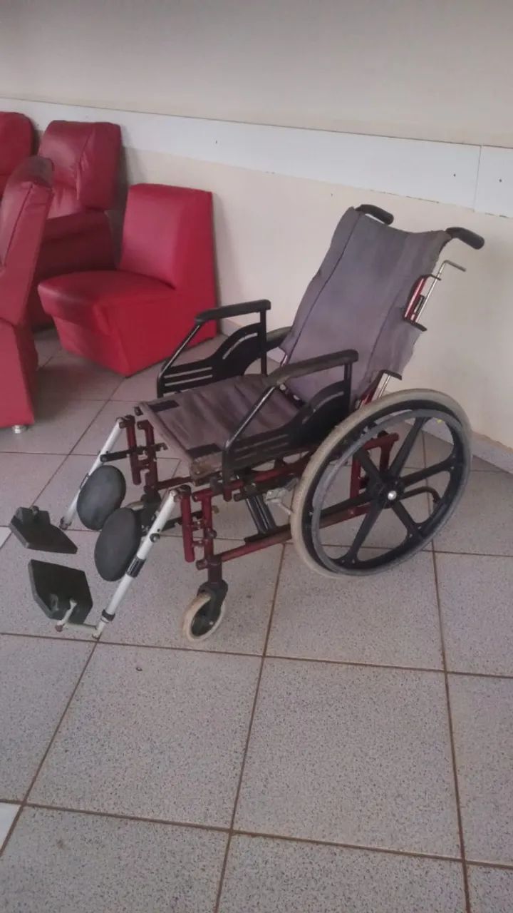 CADEIRA DE RODA DOBRAVEL - Foto 2