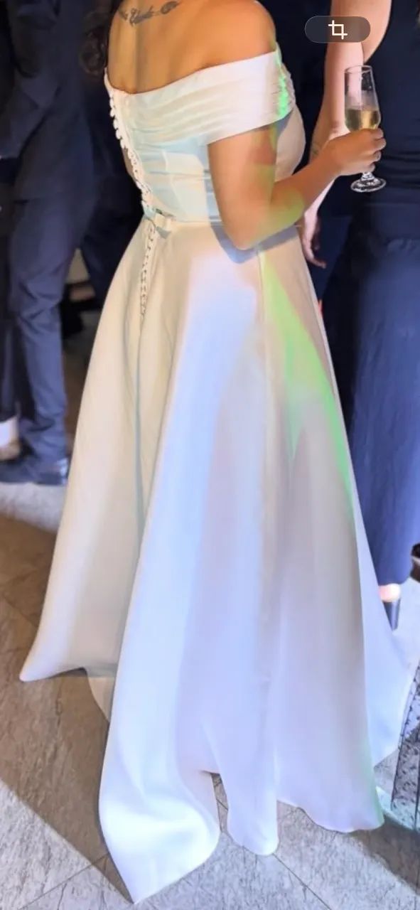 Vestido de Noiva em Zibeline. Elegante e Sofisticado - Foto 4