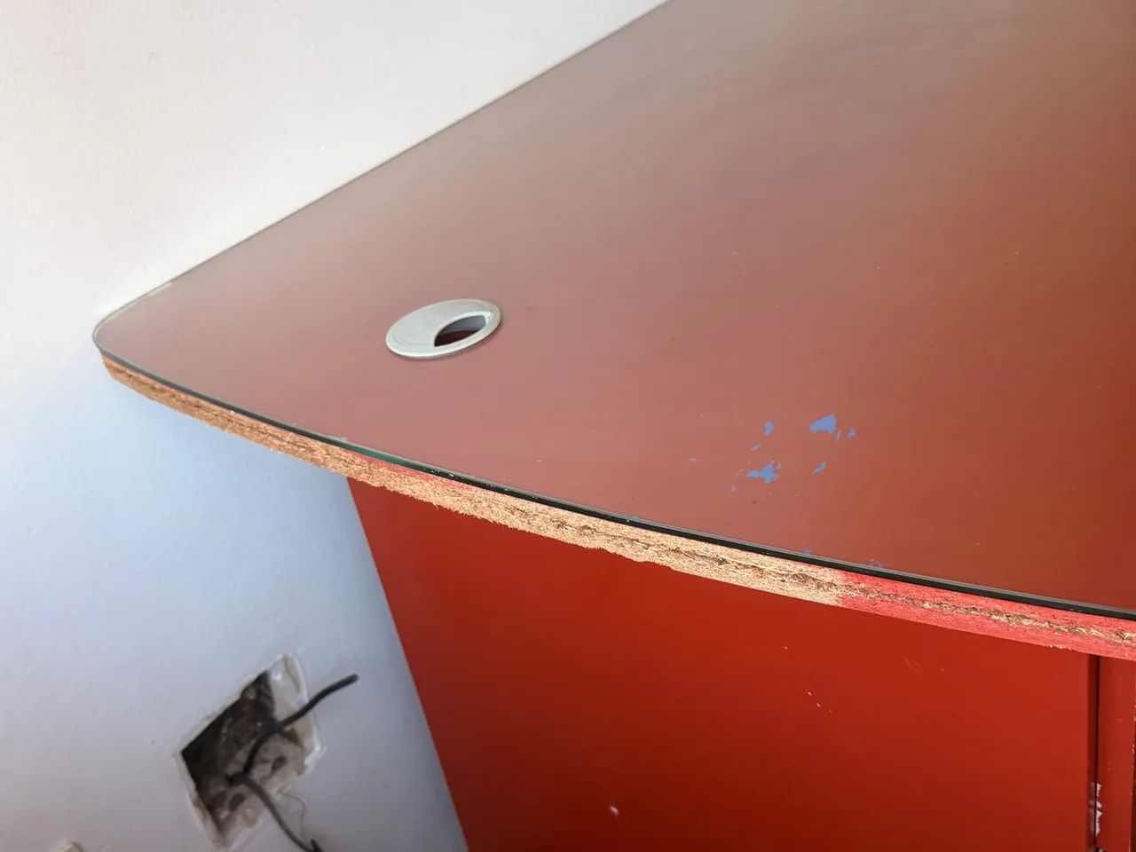 Mesa de estudo grande com vidro e com gaveteiro - Foto 5
