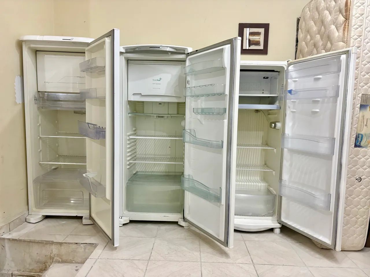 Geladeira Frost free , geladeira pequena  - Foto 4