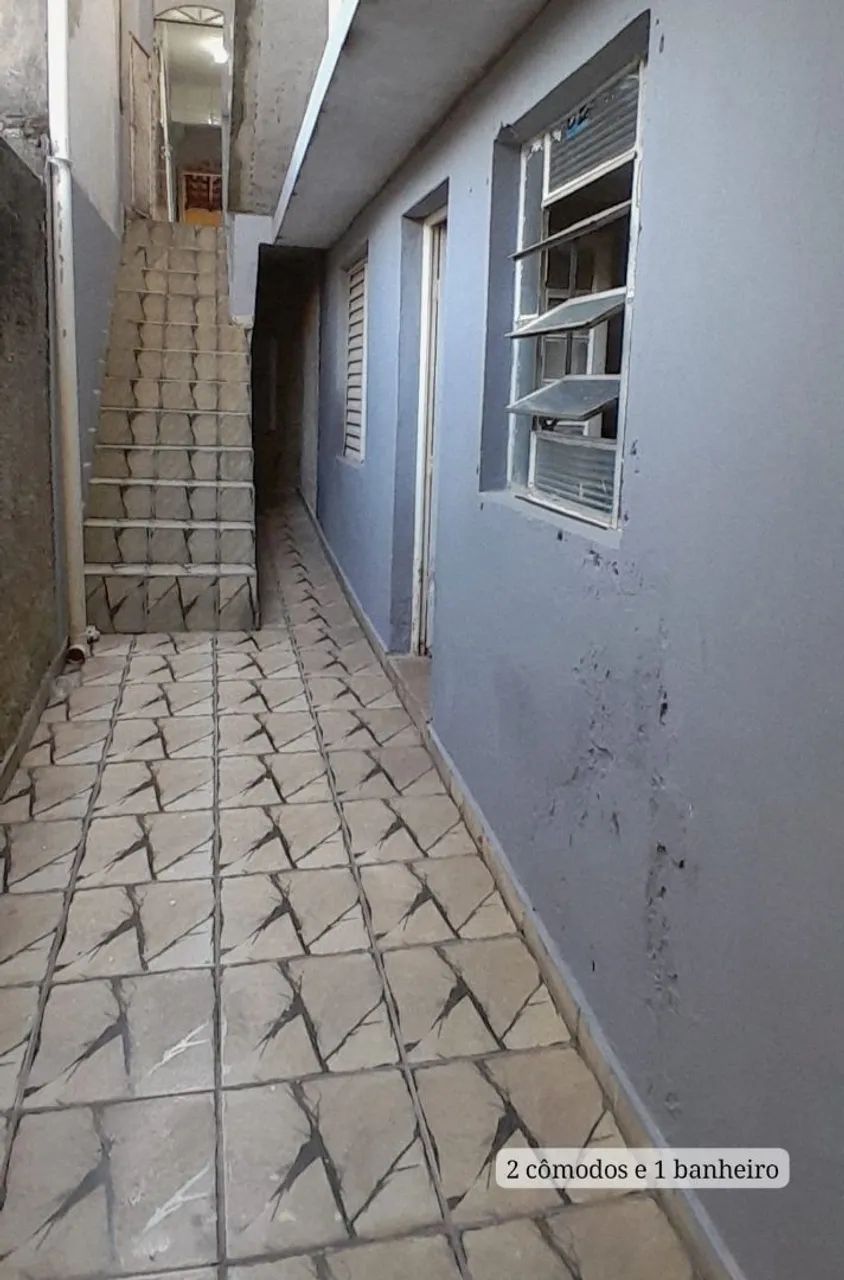 Casa grande com 4 dormitório 