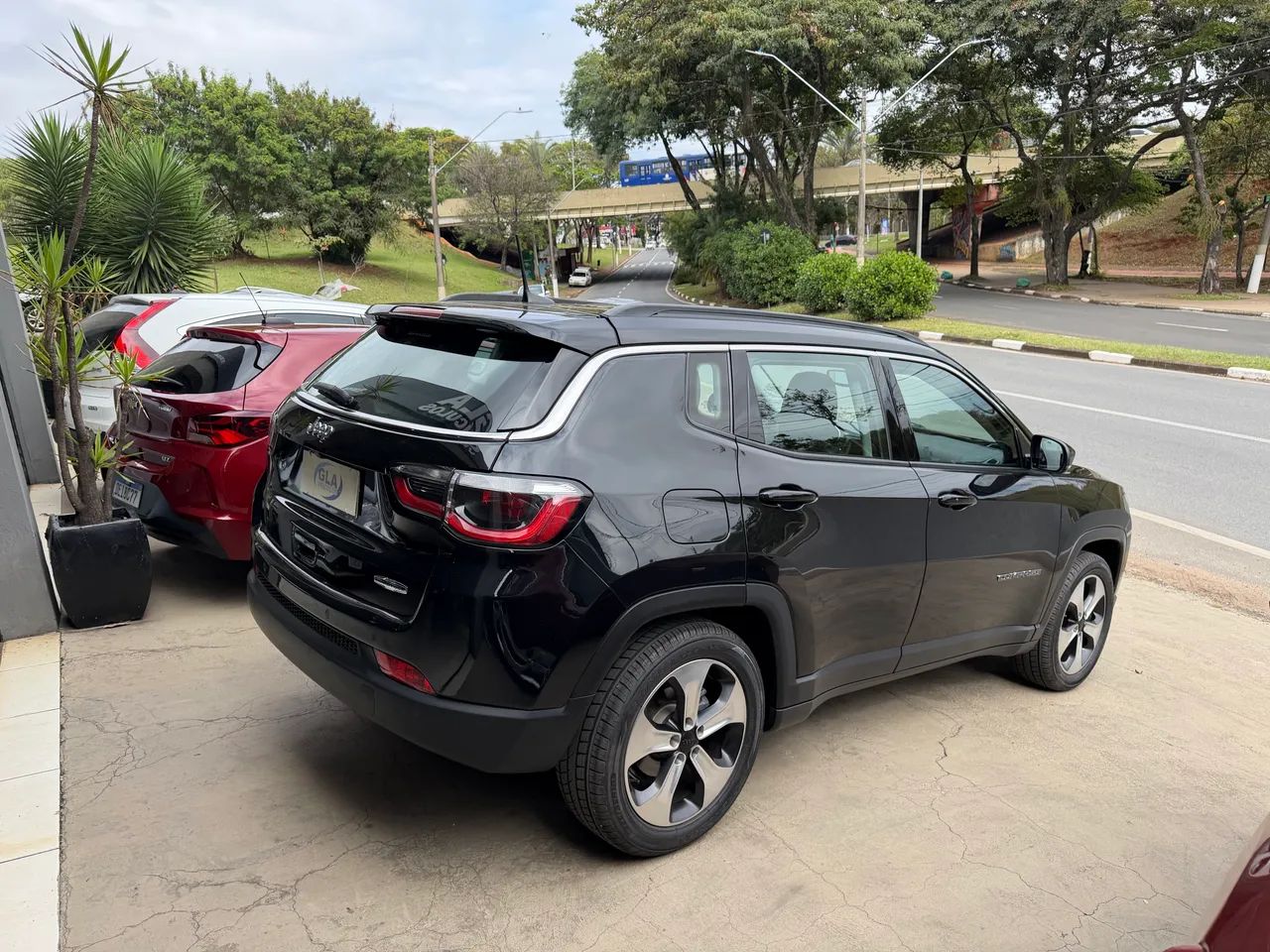 Jeep Compass Longitude 2.0 4X2 Flex 16V Aut. 2017 - Foto 4