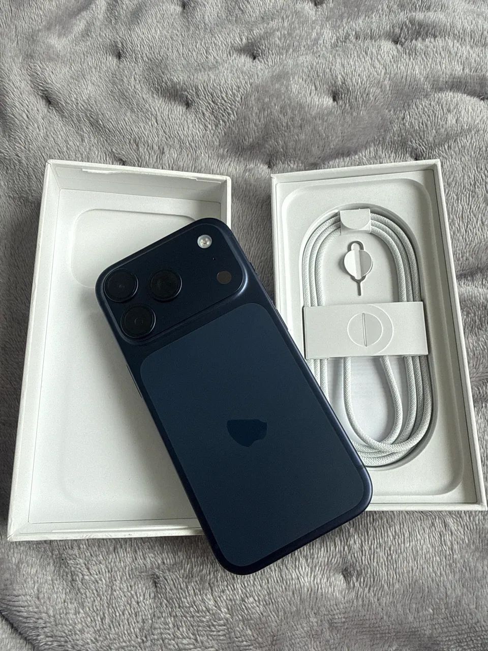 IPHONE 17 PRO  - 1 TB - Foto 2