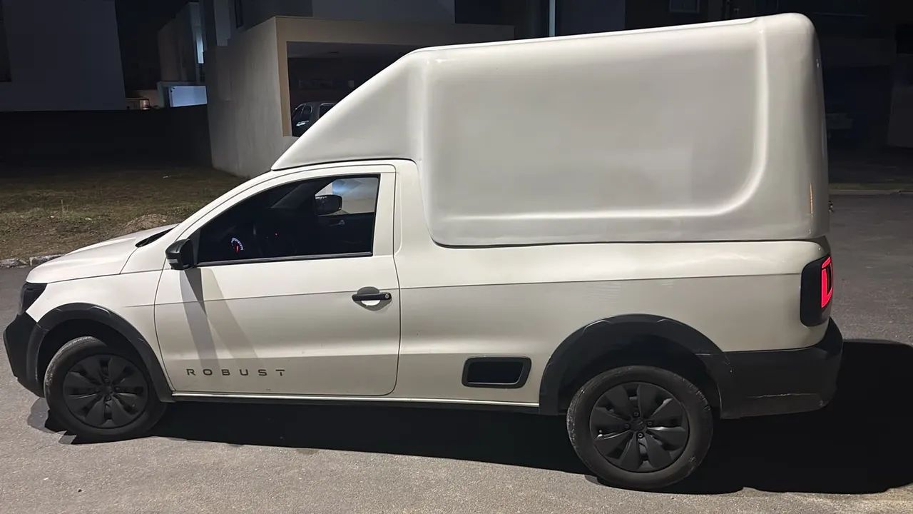 CARRO DISPONÍVEL PARA CARGAS E FRETE