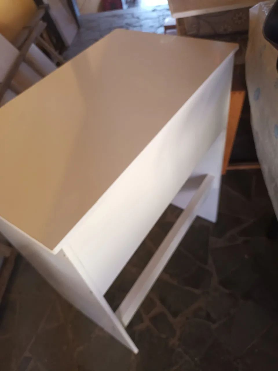 Mesa escrivaninha branca com 1 gaveta - Foto 3