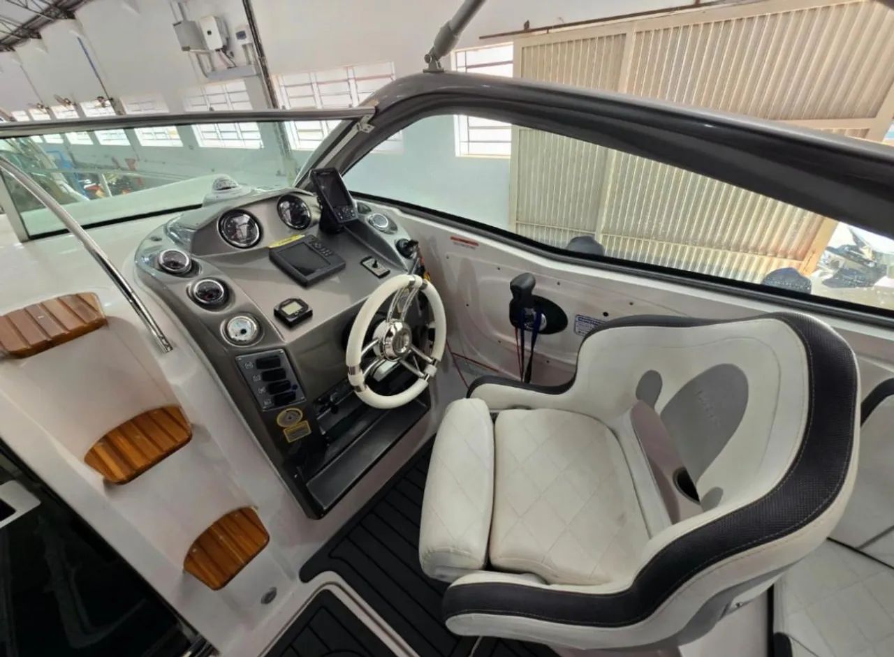 Lancha Focker 275 2015 Mercruiser 350 com comando eletrônico - Foto 2