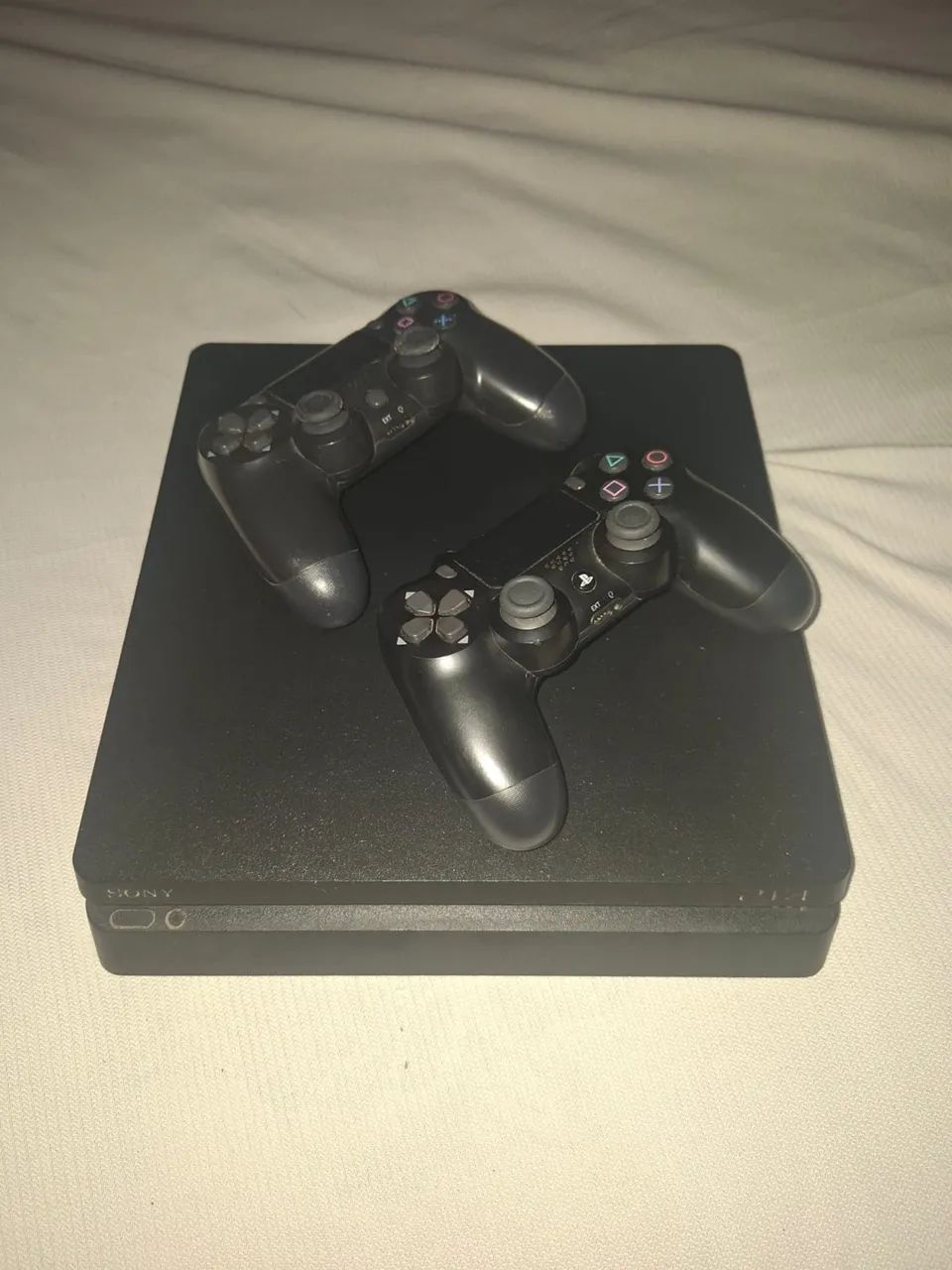 Ps4 slim 1T - Foto 3